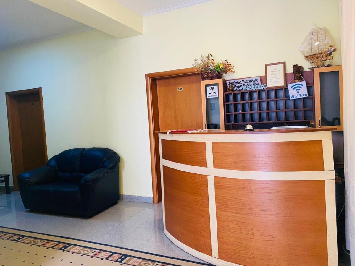 Hotel Edland Vlorë Exteriör bild