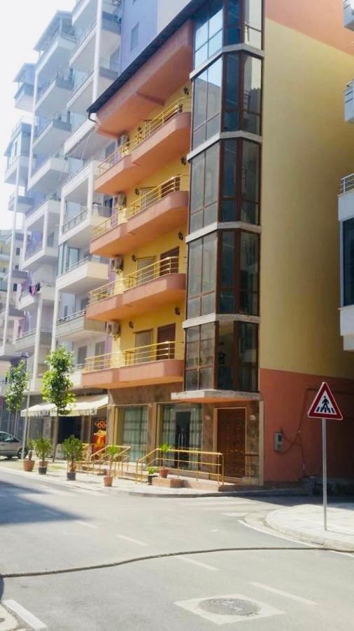 Hotel Edland Vlorë Exteriör bild