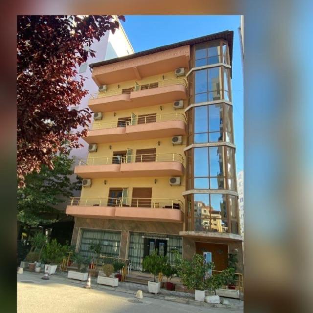Hotel Edland Vlorë Exteriör bild